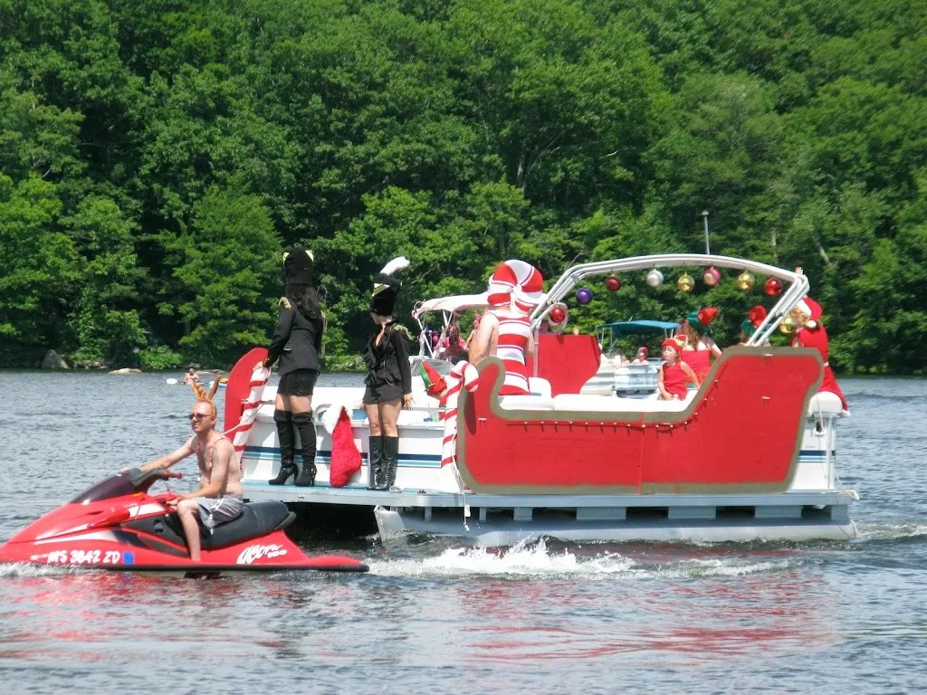 Austin Pontoon Boat Rental